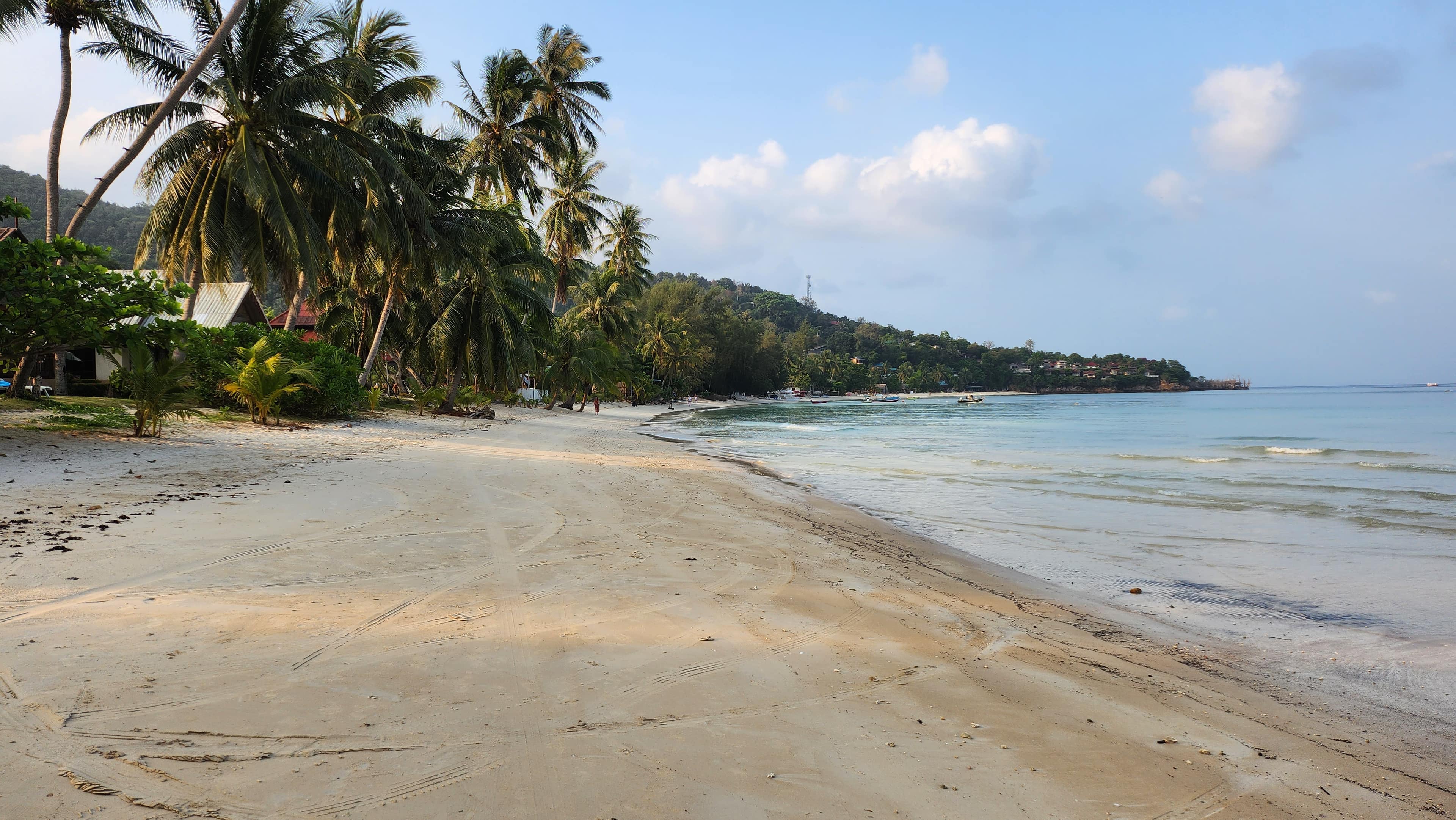 Haad Yao beach on the west coast of Koh Phangan