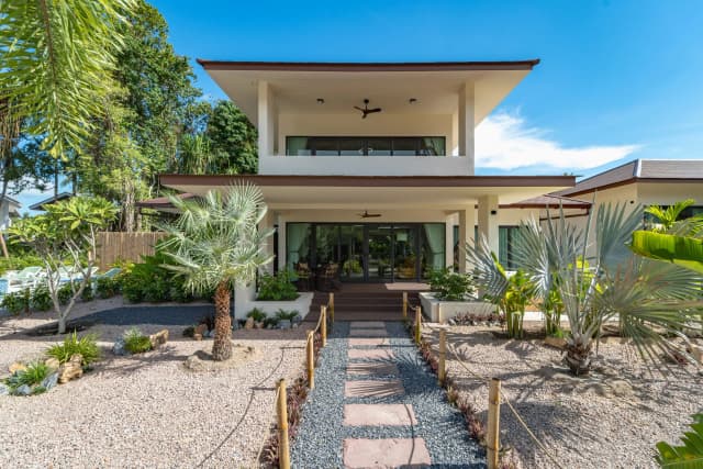 Superior villa exterior view from the garden